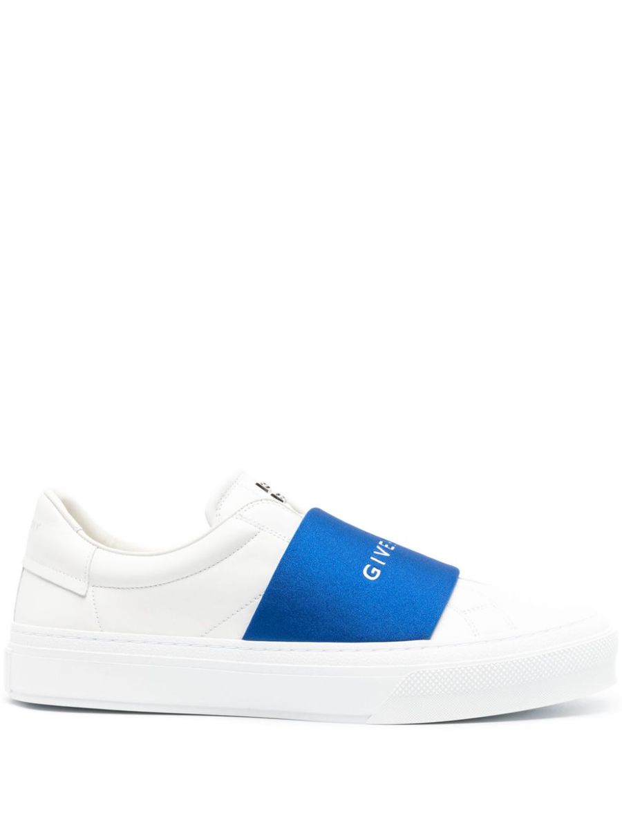 Shop Givenchy Sneakers In Whiteblue