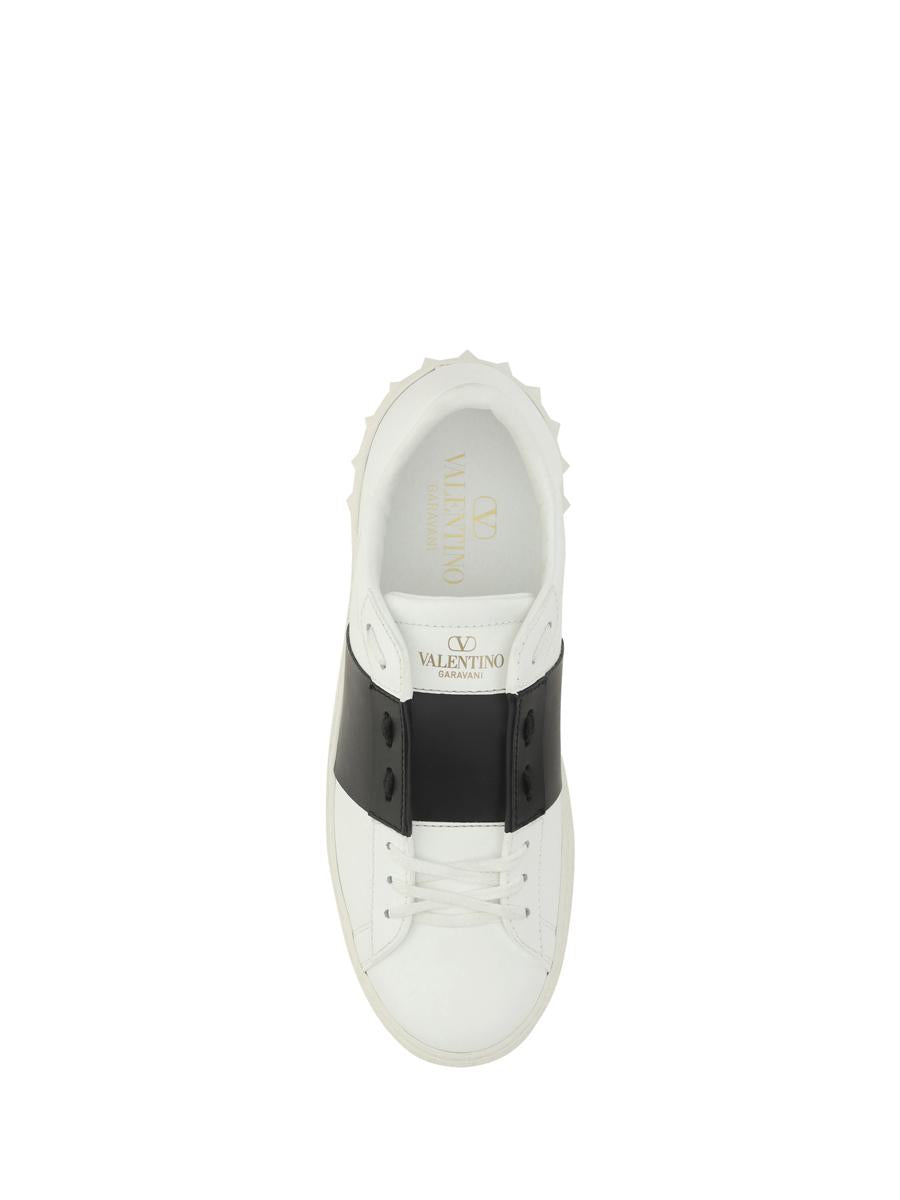 Shop Valentino Garavani Sneakers In Bianco/nero/bianco