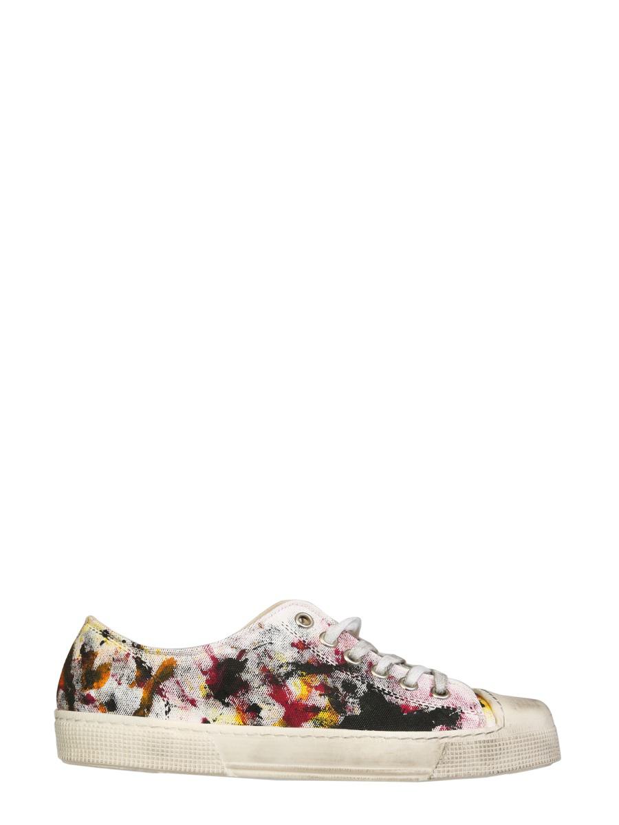 Shop Gienchi Jean Michel Low Sneakers In White