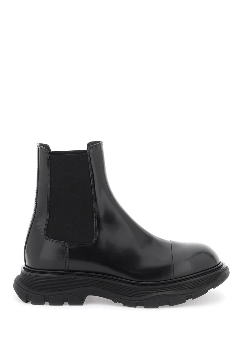 Shop Alexander Mcqueen Chelsea Tread Brushed Leather Ankle In Nero