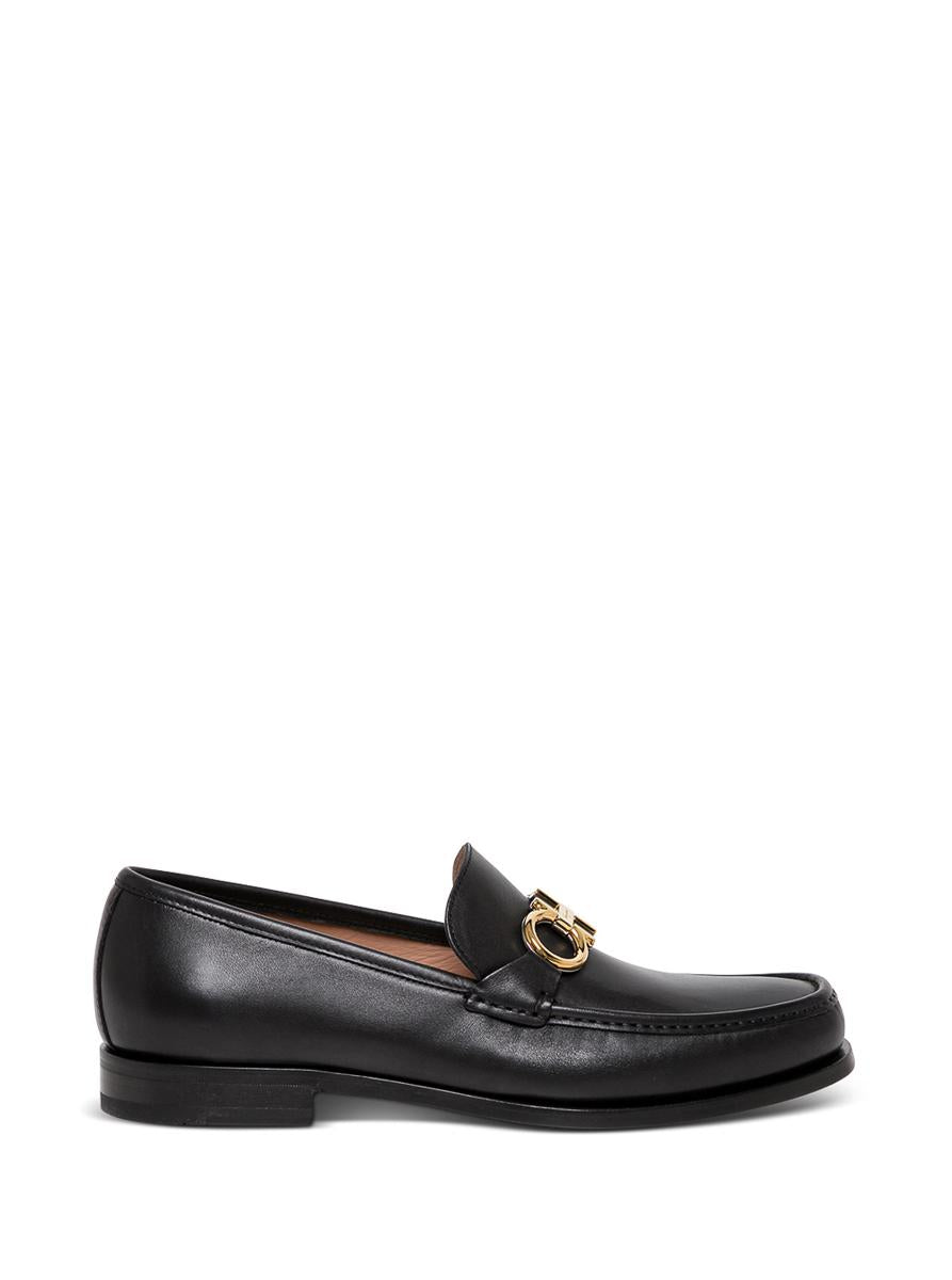 FERRAGAMO SALVATORE FERRAGAMO MAN'S ROLO BLACK LEATHER LOAFERS WITH GANCINI BUCKLE