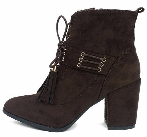 Wholesale Women's Winter Boots - Sale $12.88 to 26.88 a pair.