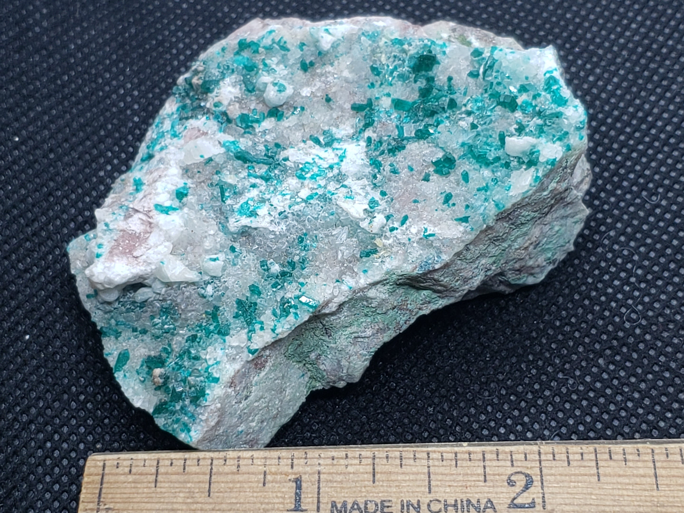 Dioptase specimen