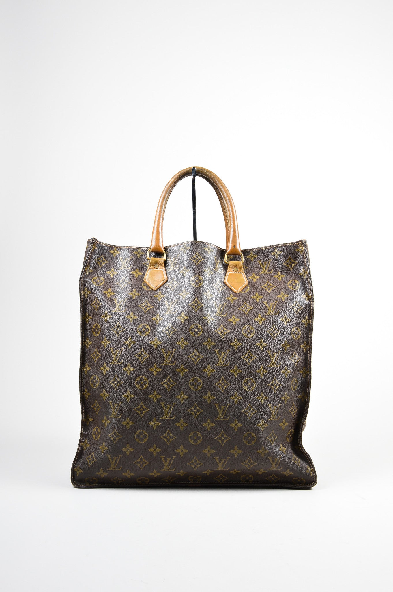Brown Louis Vuitton Canvas Monogram &quot;Sac Plat&quot; Tote Bag – Luxury Garage Sale