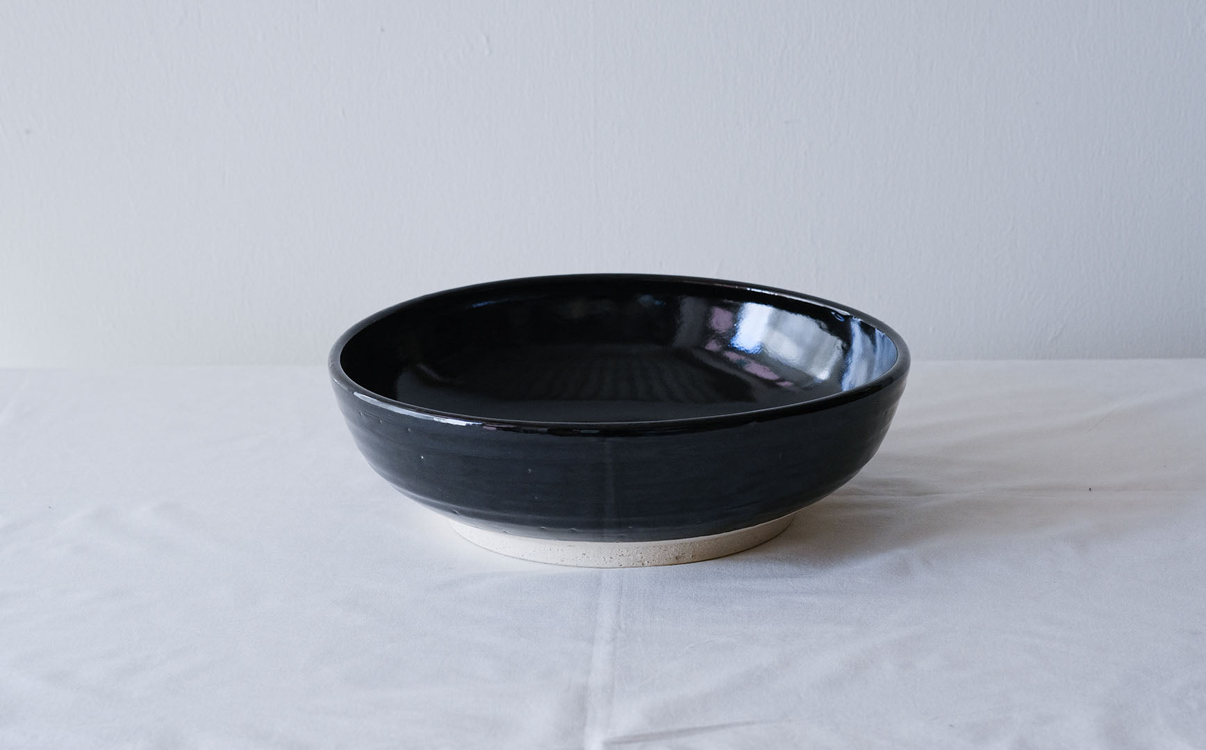 東屋 伊賀 角鉢 5.5寸 長方形 黒飴釉 - 食器