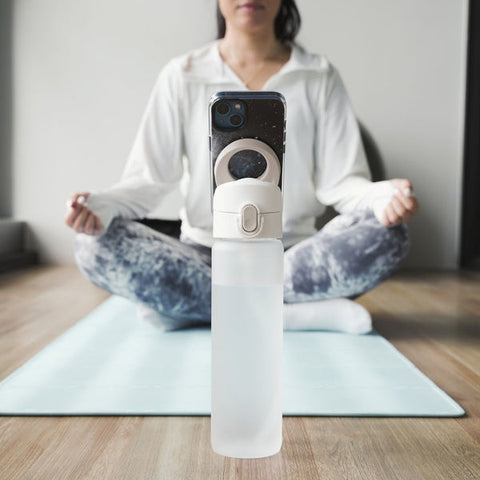 magnetic_sports_bottle_for_yoga