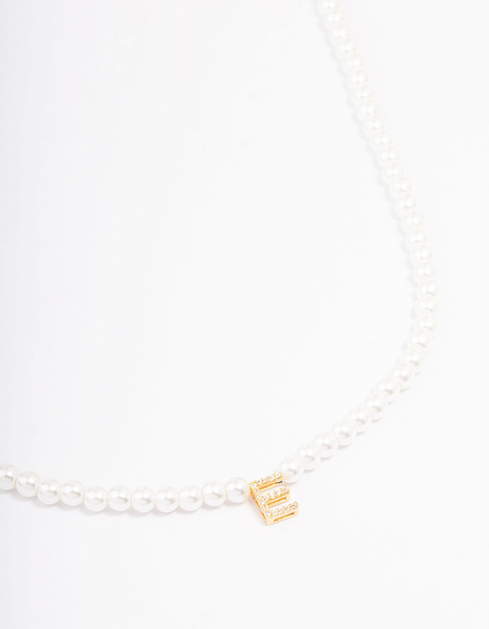 Vila Veloni Letter O Necklace, made of thread and natural stone