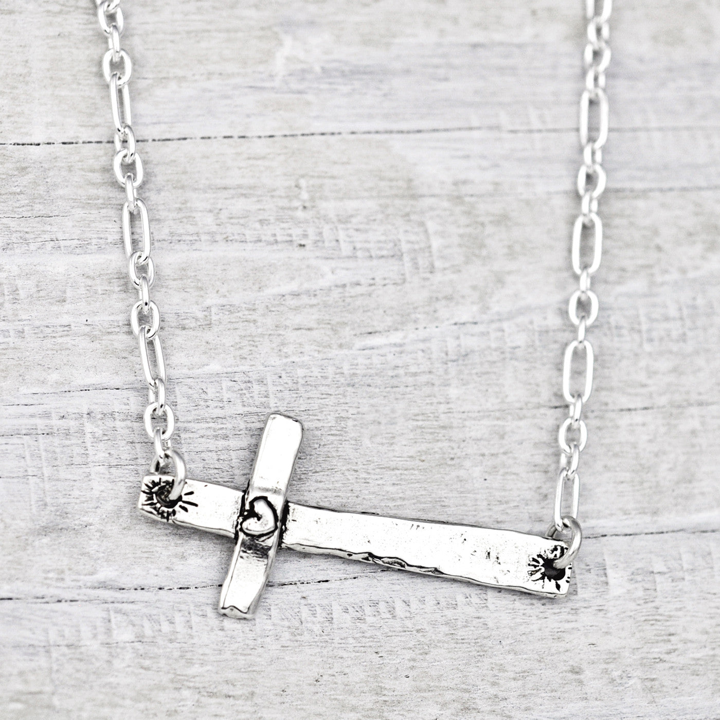 Cross necklace with the inspiring words 