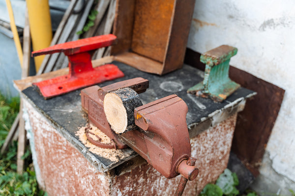 blacksmith-workbench