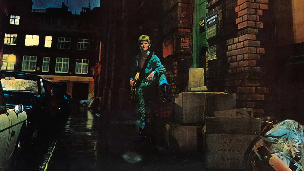 Album cover for The Rise and Fall of Ziggy Stardust and the Spiders from Mars