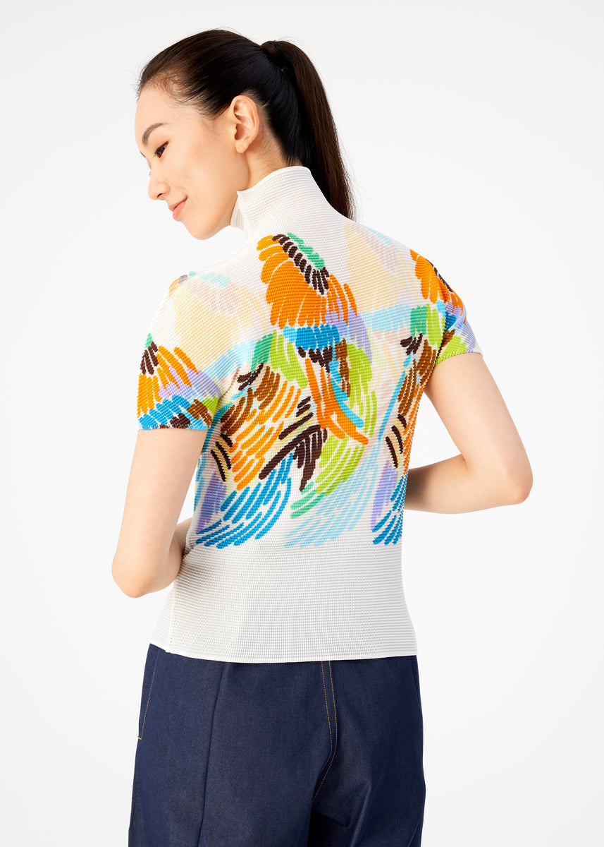 BIRD TOP | The official ISSEY MIYAKE ONLINE STORE | ISSEY MIYAKE USA