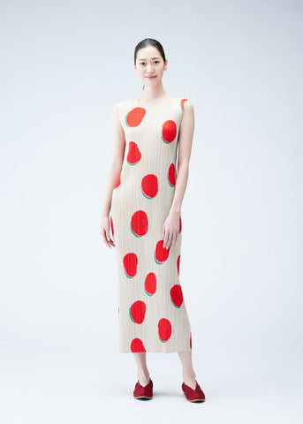 BEAN DOTS DRESS | The official ISSEY MIYAKE ONLINE STORE | ISSEY MIYAKE USA