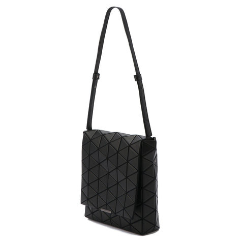 FLAP SHOULDER BAG | The official ISSEY MIYAKE ONLINE STORE | ISSEY