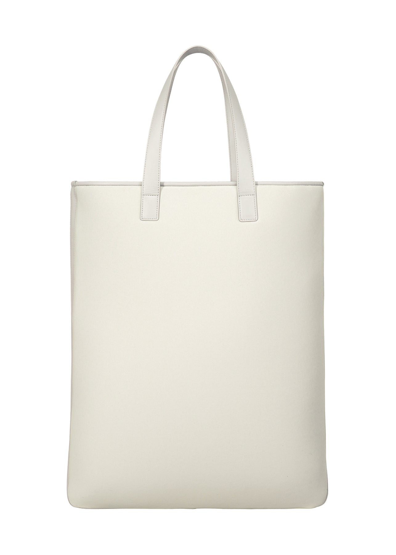 MOLD BAG | The official ISSEY MIYAKE ONLINE STORE | ISSEY MIYAKE USA