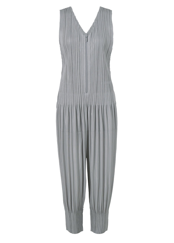 FLUFFY BASICS JUMPSUIT | The official ISSEY MIYAKE ONLINE STORE