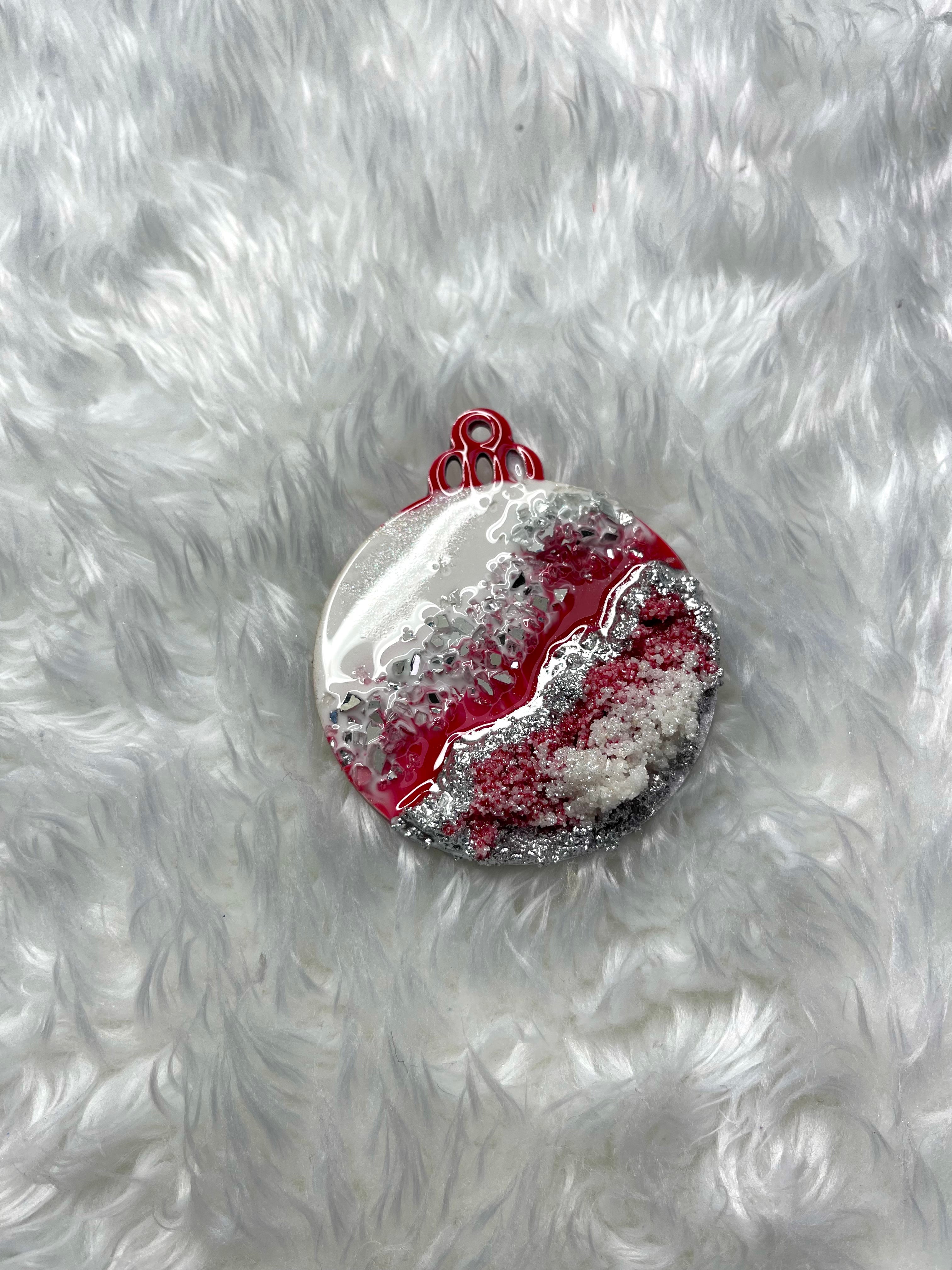 Luxe Geode Ornament - Single: Silver, Red & White