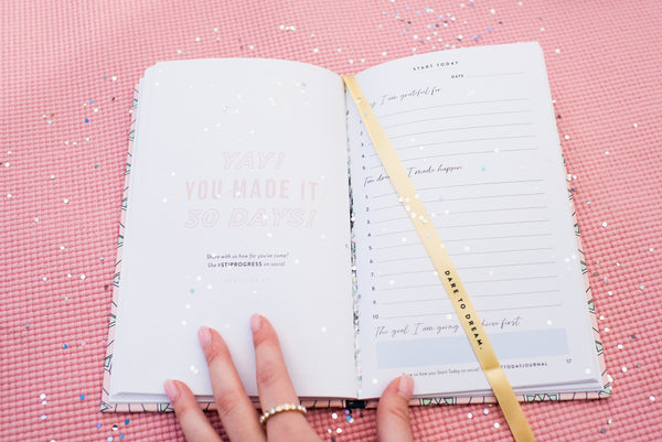 How does the Start Today Journal work? - Rachel Hollis