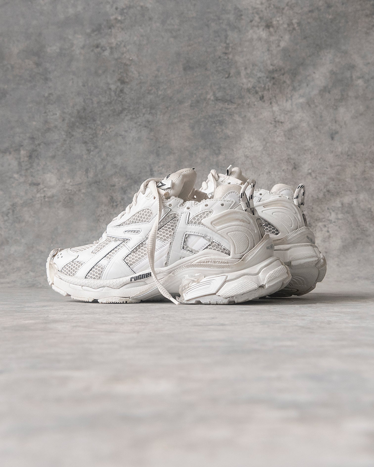 Balenciaga Runner – Kith Exclusive – Kith Tokyo