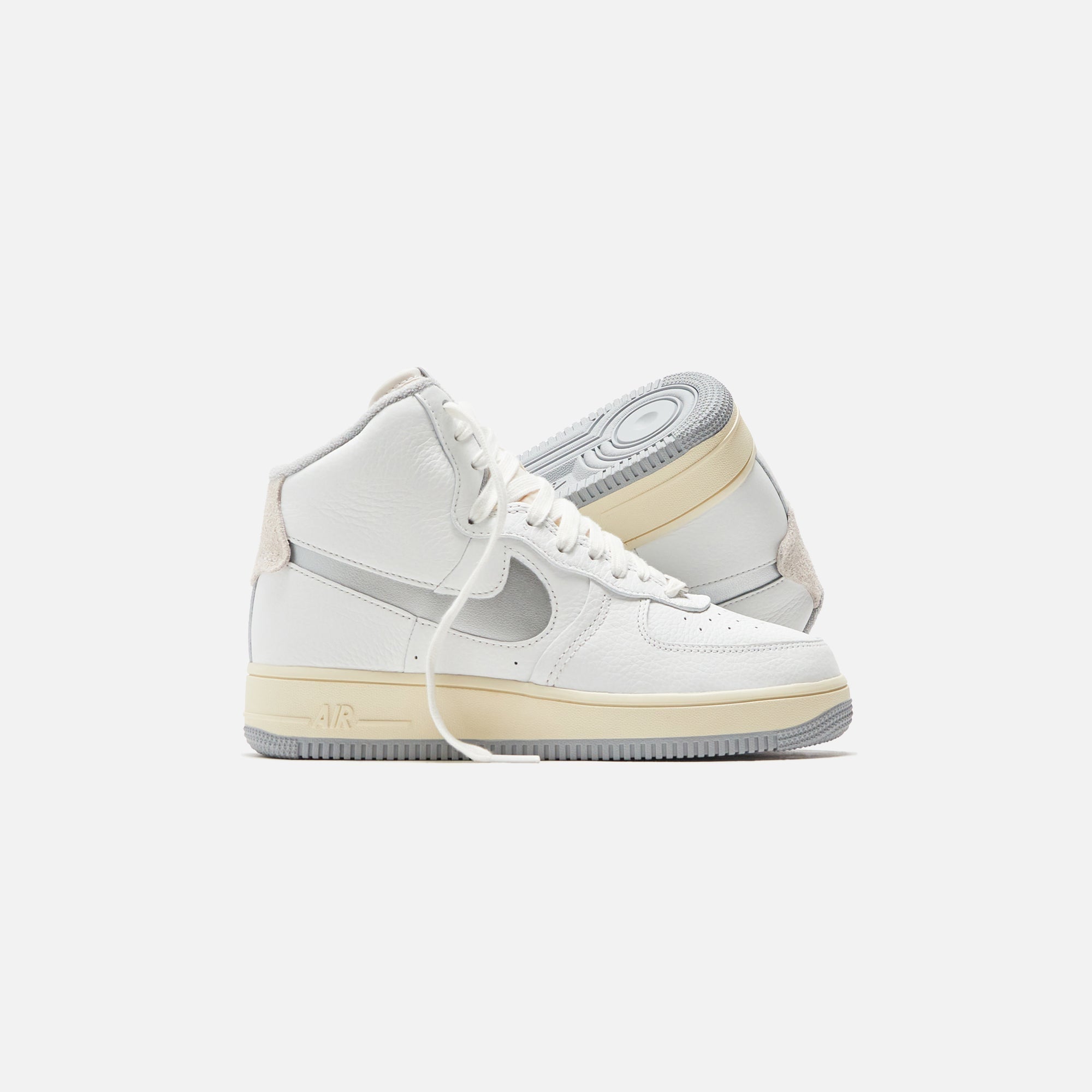 Nike WMNS Air Force 1 Strapress サミットホワイト