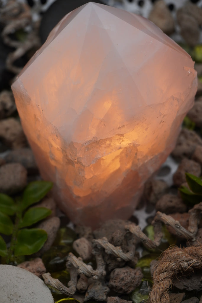 rose quartz lamp benefits