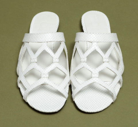 Leela flat sandals in white