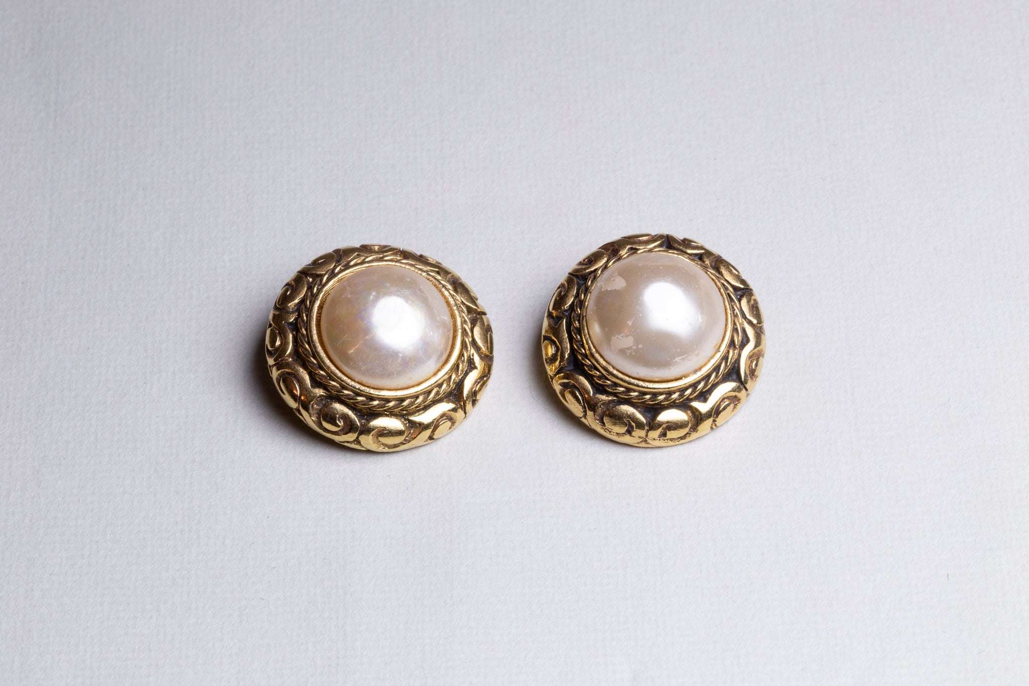 Vintage Chanel Clip-on Earrings with Pearls - felt