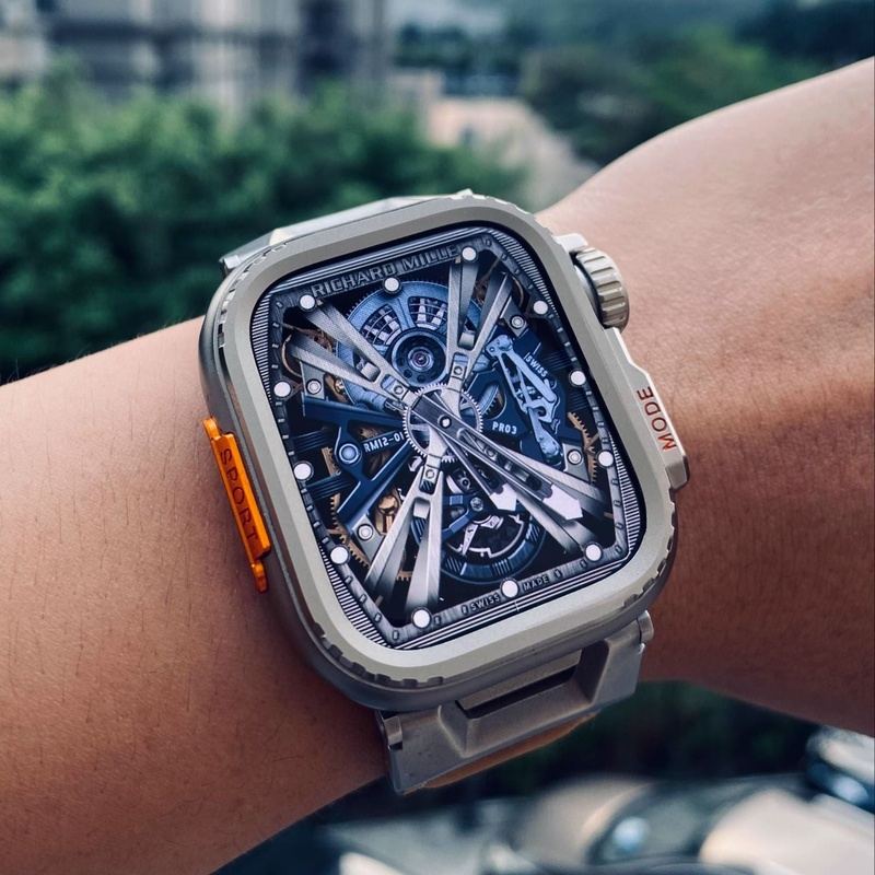 "Instant Ultra Transformation" One-Piece Alloy Bezel Case for Apple Watch