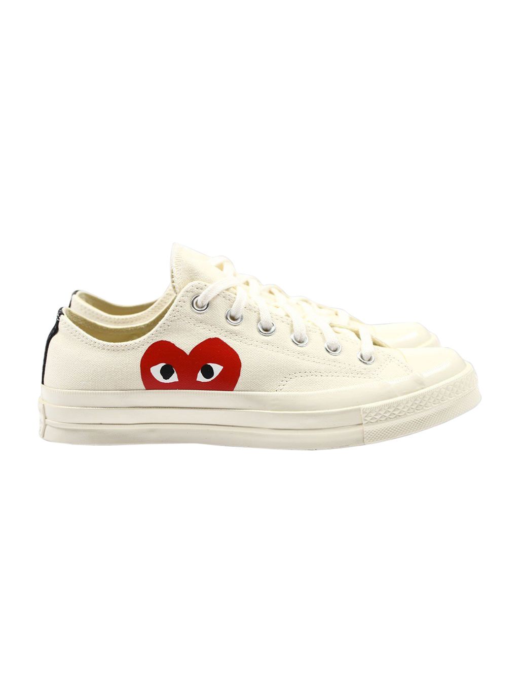 converse with red heart