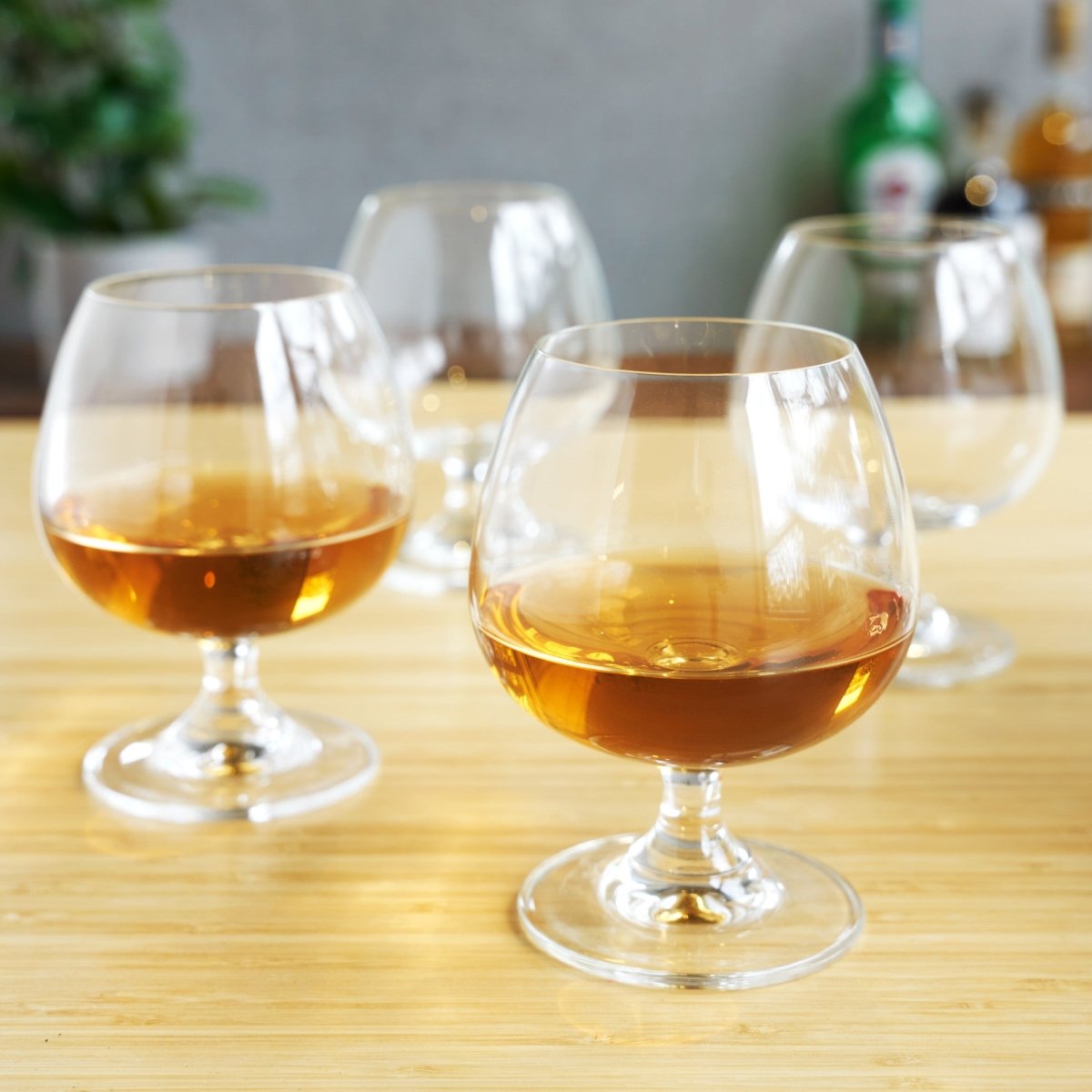 https://cdn.shopify.com/s/files/1/0275/1876/3088/products/snifter-glasses-set-of-4-978196_1445x.jpg?v=1666387763