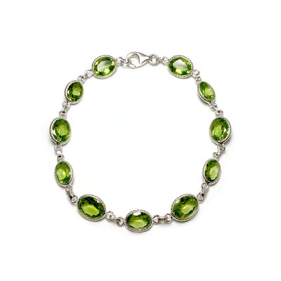 Peridot Bracelet Beads Green Ore Lucky Stone Decorate Whit Chakra Amulet  Stock Image  Image of beads bead 123557649