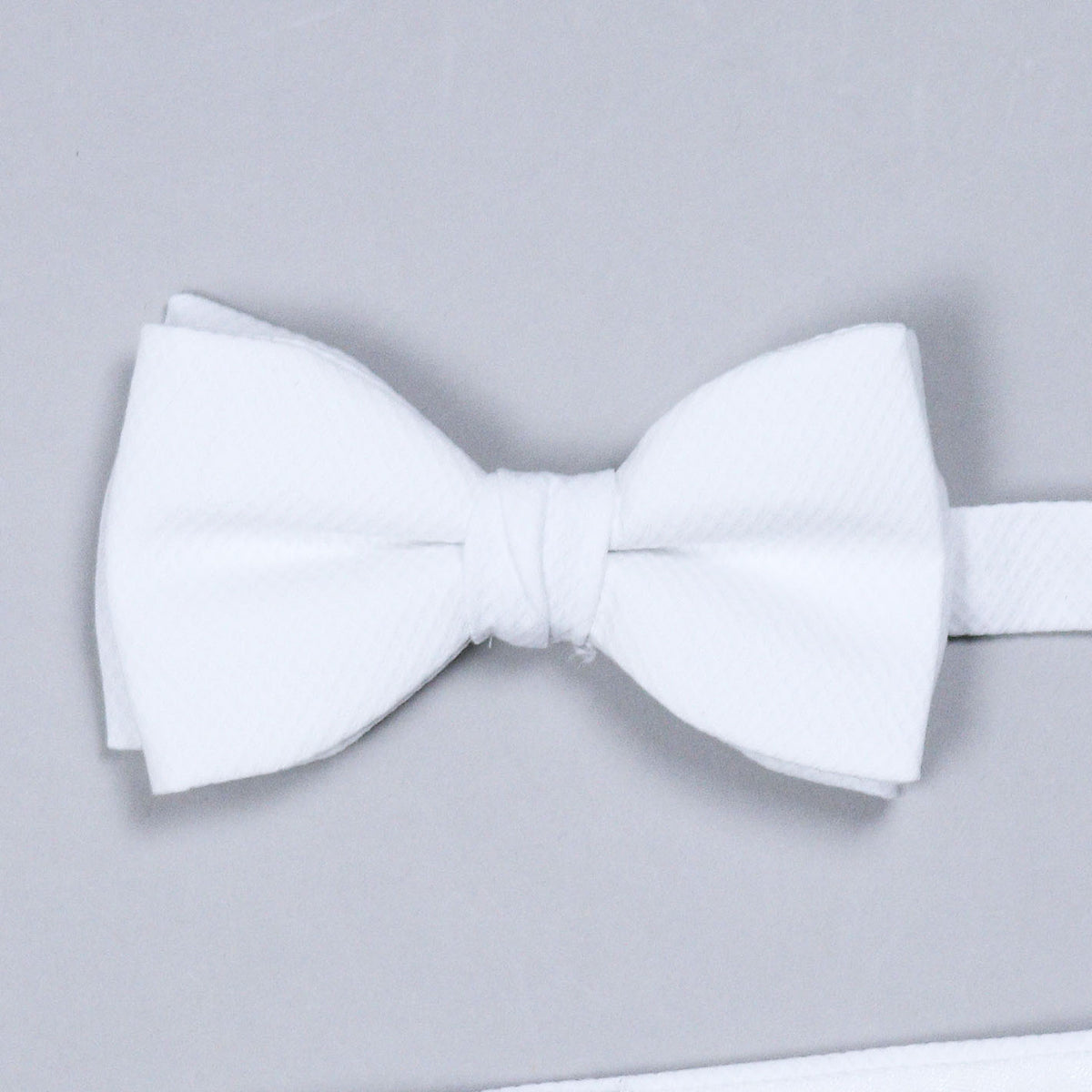 White Cotton Pique Ready Tied Bow Tie – Lund & Lund