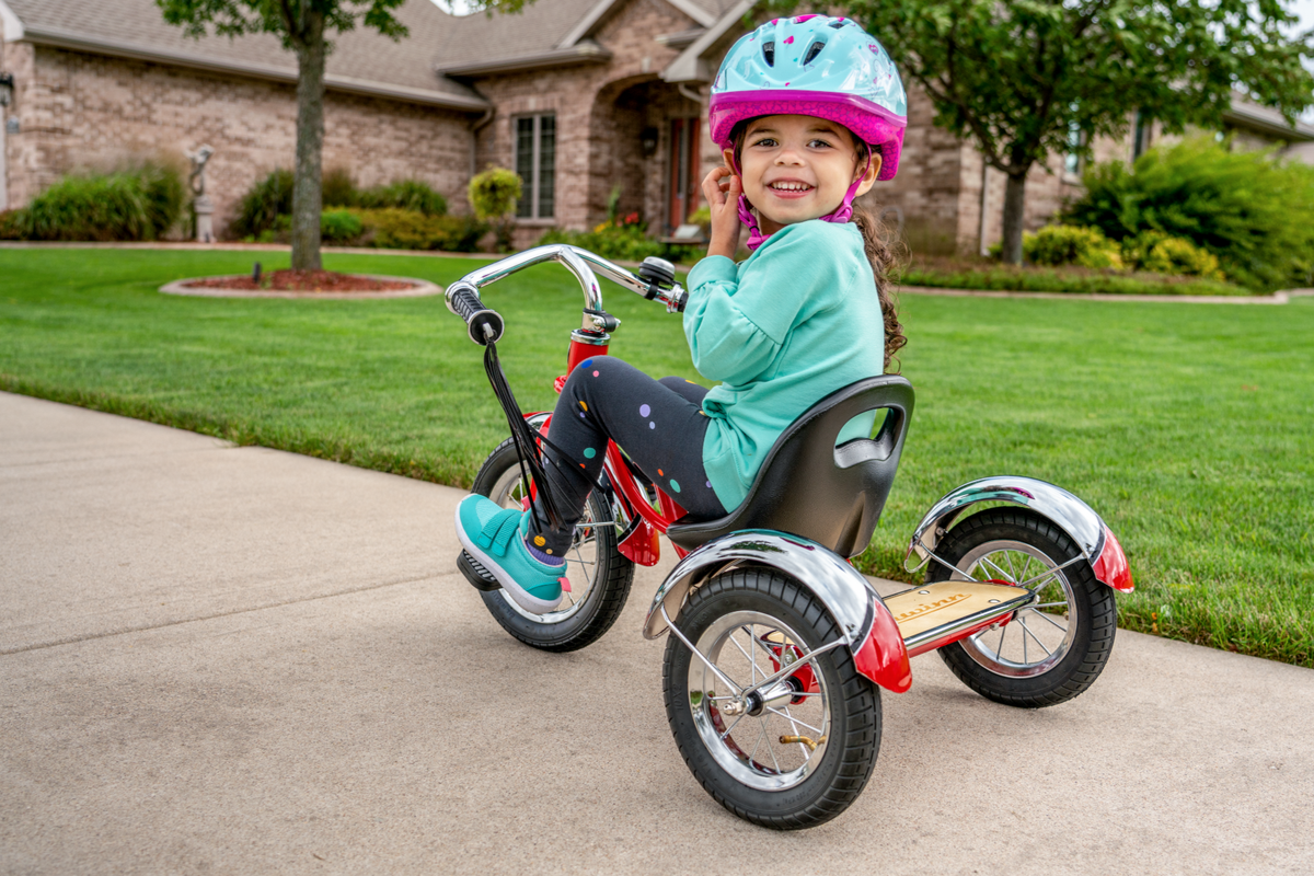 schwinn tricycle pink