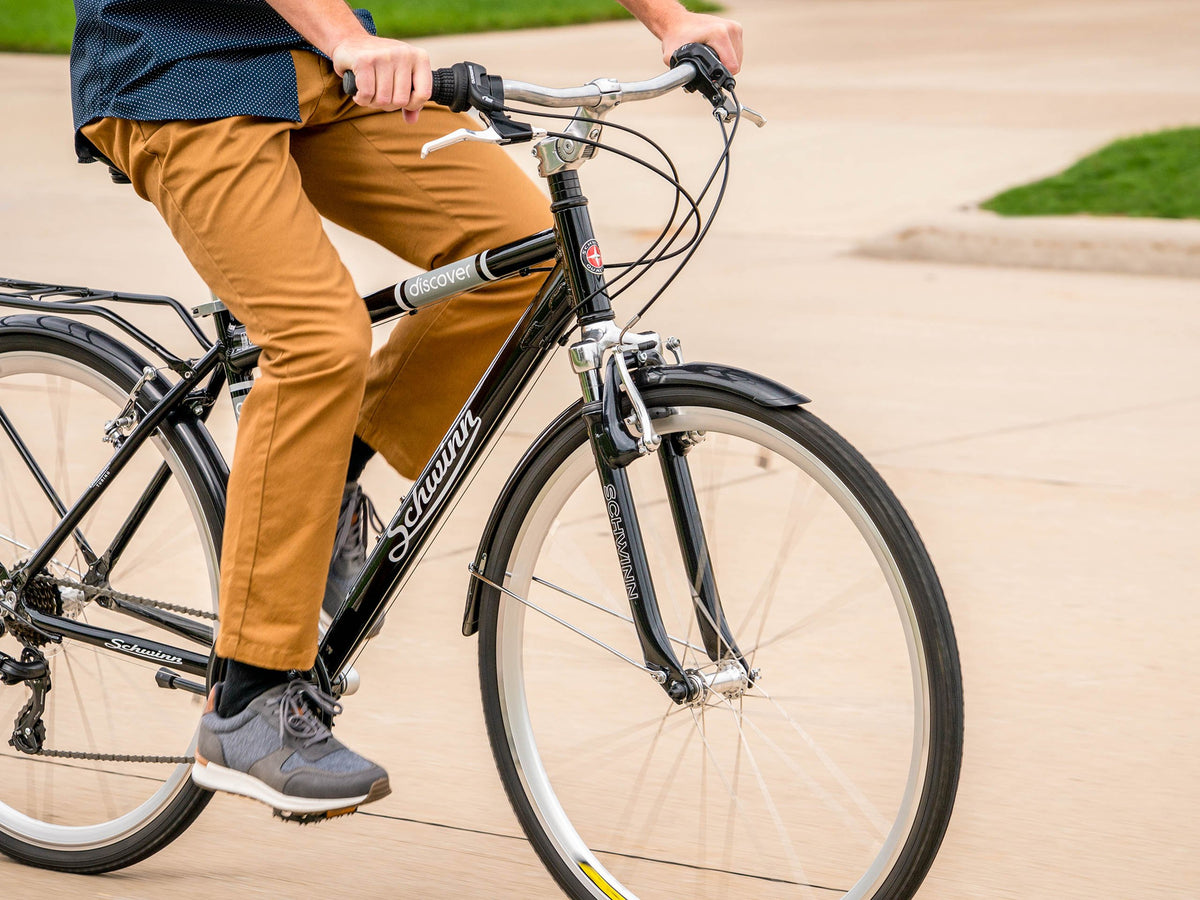 Discover 700c Step Thru Adult Hybrid Bike Schwinn