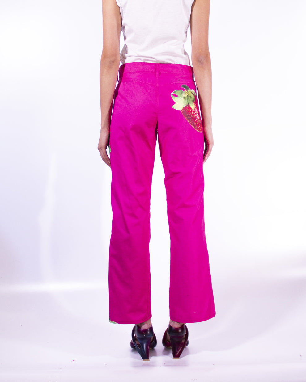 Leeann Huang Strawberry Print Jeans – APOC STORE