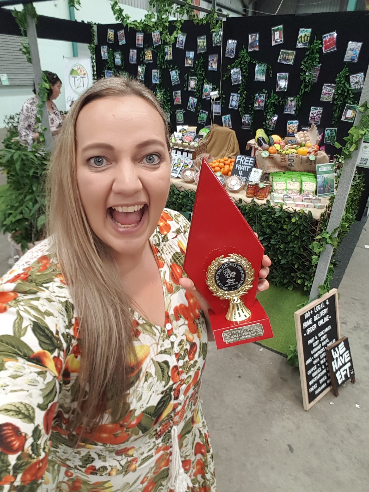 Angela Nason Tablelands to Tabletop Best Dressed Stall Award at The Cairns Show 2021