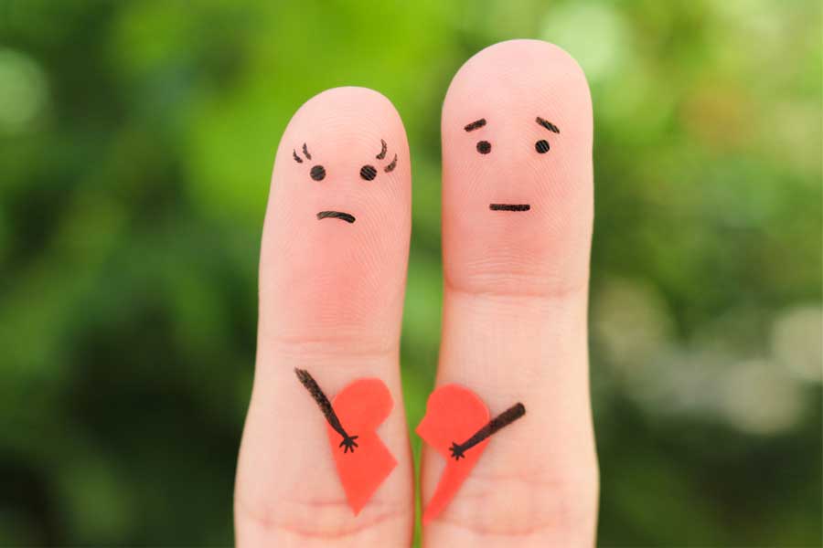 Finger Puppets, Broken Heart, Breakup & Divorce Advice