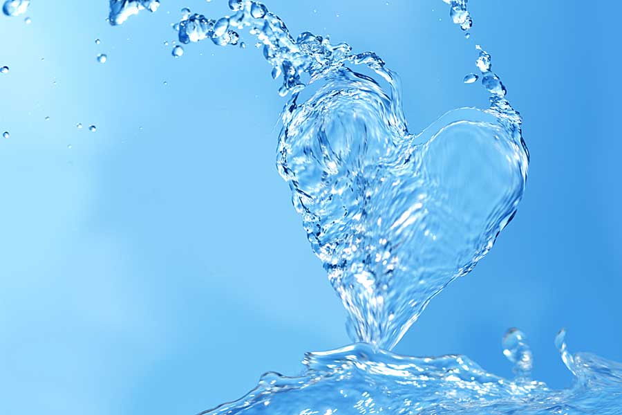 Water in shape of heart, Wet Dreams