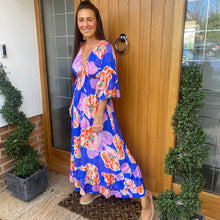 Load image into Gallery viewer, Kiki Flower Maxi Dress - Blush Boutique Essex

