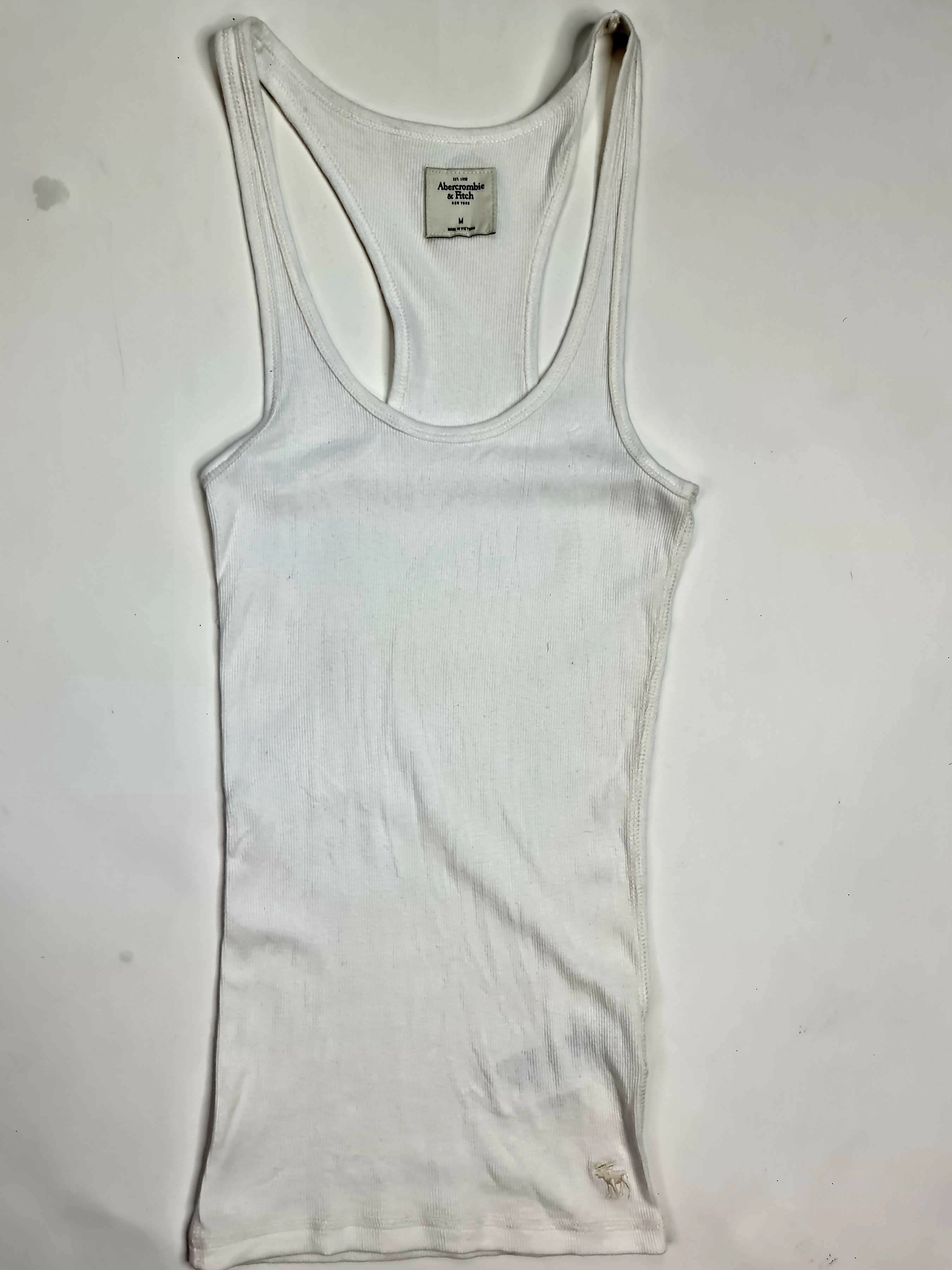 T-Shirt marca Abercrombie & Fitch - (Talla: M) Blanca – Ropa Americana