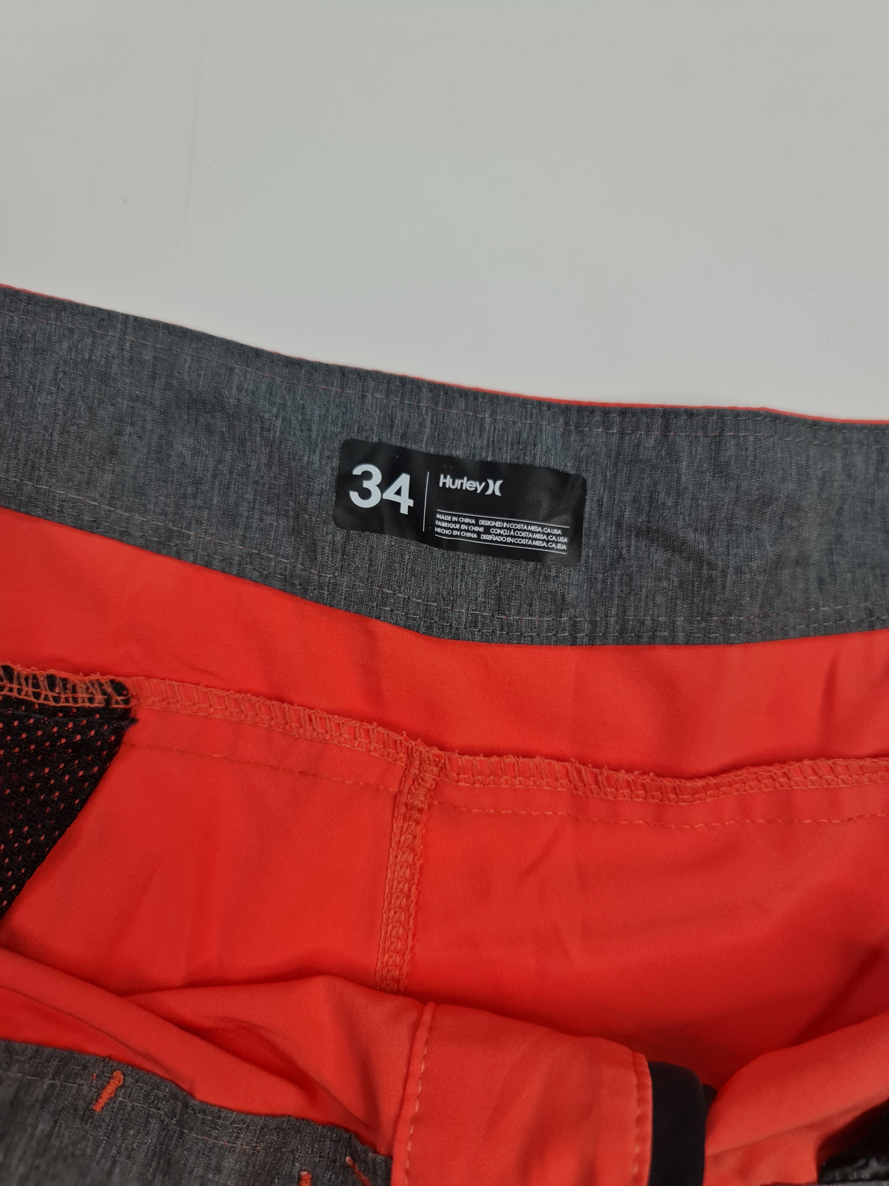 Short de deporte marca Hurley - (Talla: 34) Rojo – Ropa Americana Primera