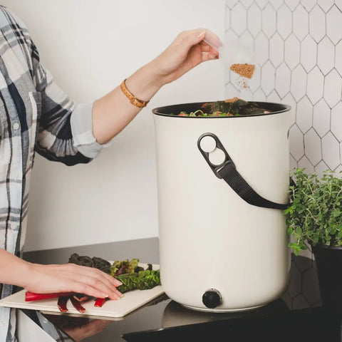 Bokashi compost bin