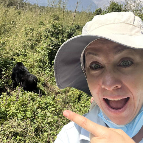 lisa with gorillas in rwanda