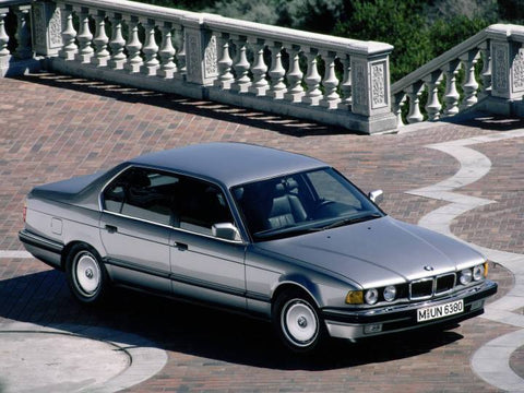 The first one used Xenon headlights 1992 BMW 7 Series