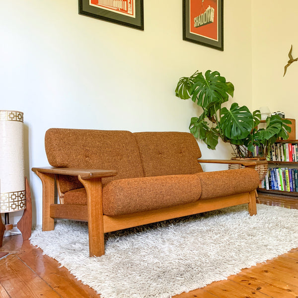 BURNT ORANGE SOFA   F8E79F70 7838 4F59 8921 548B16895089 Grande 