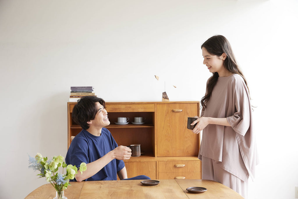 Foo Tokyoのロイヤルオーガニックコットンを着ている男女