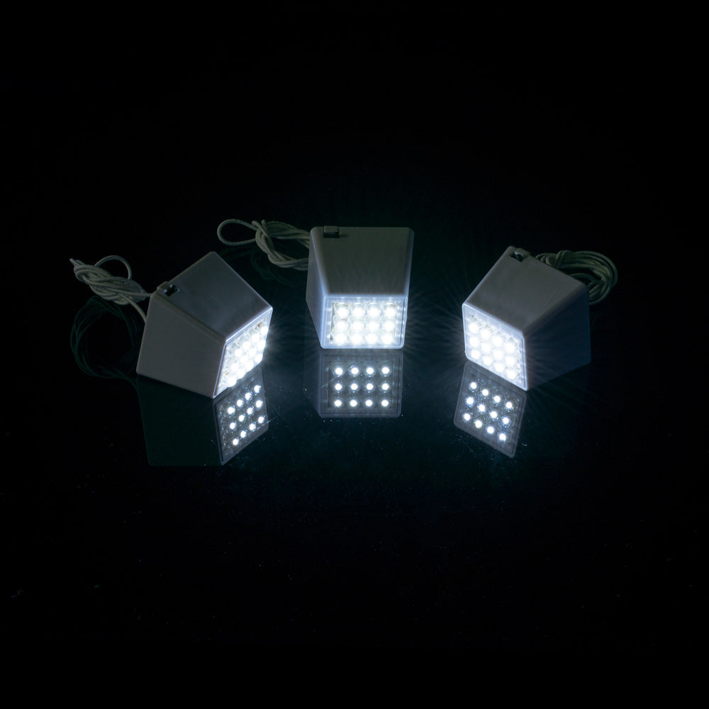 battery lantern lights