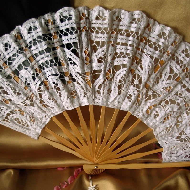 lace fans for weddings