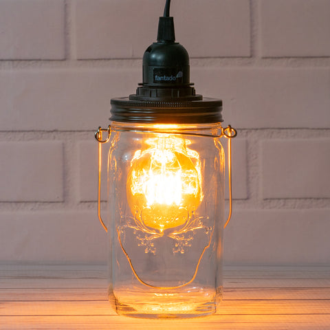 https://cdn.shopify.com/s/files/1/0275/5133/4459/products/mason-jar-pendant-light-wide-clear-black_large.jpg?v=1585201059