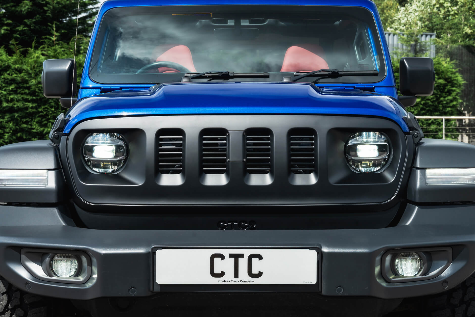 Kahn Design Unveils All-New Slimline 4-Slot Grille for Jeep Wrangler JL
