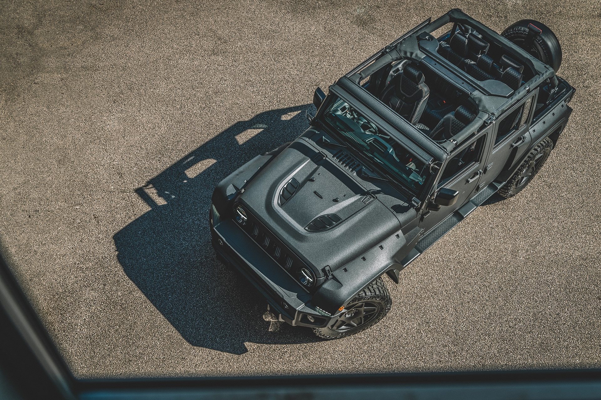 Jeep Wrangler JK 4 Door Black Hawk Expedition 7 Seater – Chelsea Truck  Company